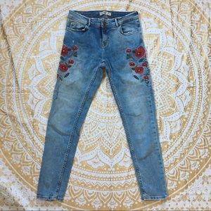 Zara Floral Embroidered Distressed Denim Jeans